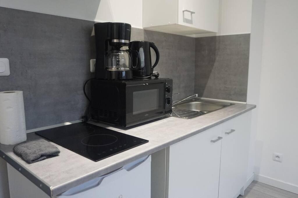 Cosy T2 Wifi Parking Proche Gare Centre Ville Saint-Quentin  Dış mekan fotoğraf